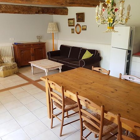 Domaine De Chantageasse Asnieres-la-Giraud Номер фото